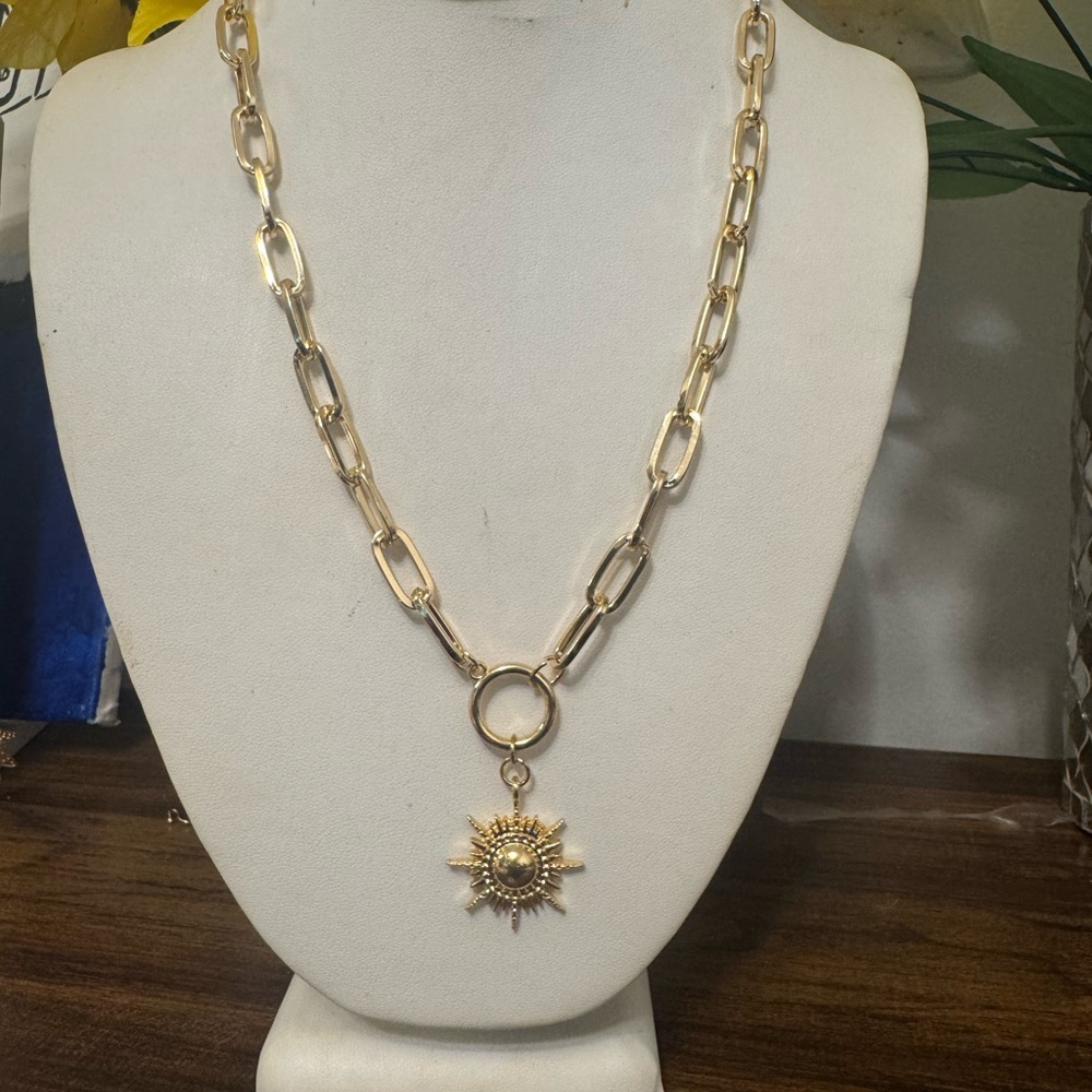 GLAMOUR DENKAYS FASHION NECKLACE - Picture 2 of 8